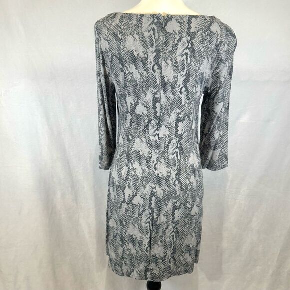 Old navy gray snakeskin shift dress size small - Picture 3 of 5